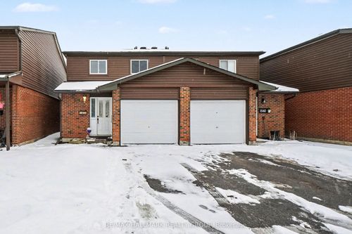 1542 Queensdale Ave, Ottawa, ON, K1T1R7 | Card Image