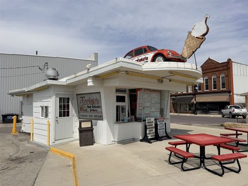 401 Commercial Street, La Porte City, IA, 50651 | Card Image