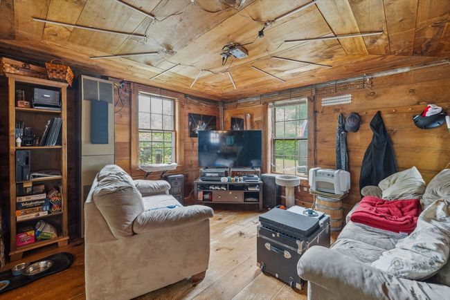 37 High St, House other with 4 bedrooms, 4 bathrooms and 10 parking in Bradford NH | Image 33
