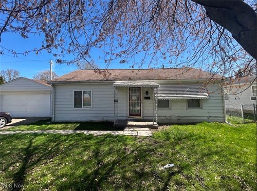 483 Campers Dr, Eastlake, OH, 44095-2508 | Card Image