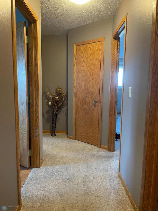 Upstairs hallway | Image 35