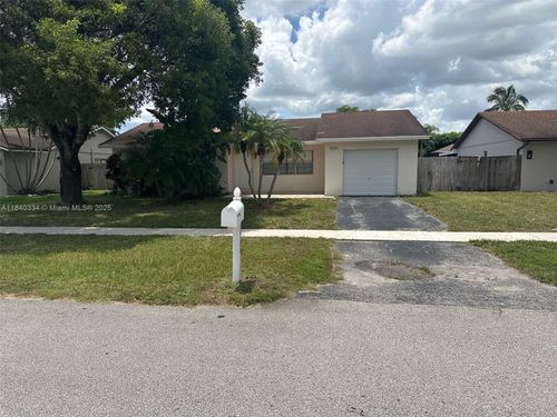 9285 Affirmed Ln, Boca Raton, FL, 33496-1886 | Card Image