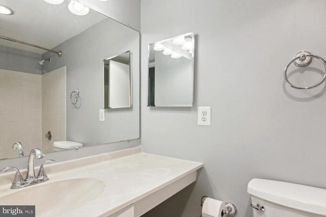 APT-1116 - 2300 Pimmit Dr, Condo with 3 bedrooms, 3 bathrooms and null parking in FALLS CHURCH VA | Image 27