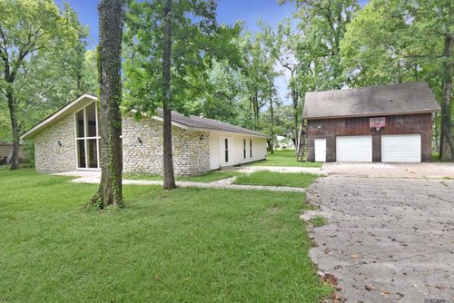 10560 Shadowlake Dr, Geismar, LA, 70734-3329 | Card Image