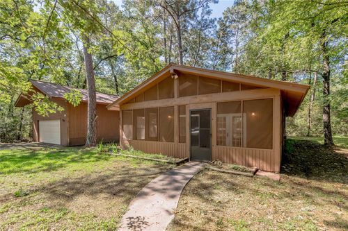 28633 Shawnee Ct, Huntsville, TX, 77320 | Card Image
