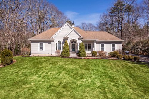 4 Forest Hill Ln, Cape Neddick, ME, 03902-7279 | Card Image