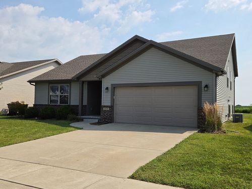 1036 Stags Leap Rd, Normal, IL, 61761-9217 | Card Image