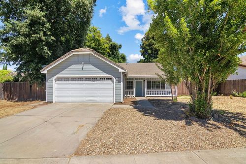 320 Clarks Mill Avenue, Waterford, CA, 95386 | Card Image