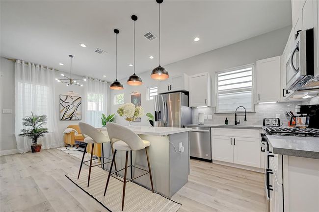 C - 2105 Sam Wilson St, House other with 3 bedrooms, 3 bathrooms and 1 parking in Houston TX | Image 42