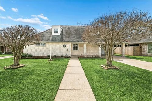 5228 Meadowdale St, Metairie, LA, 70006-3926 | Card Image