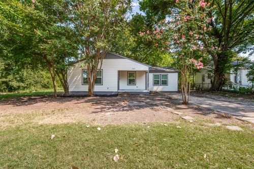 3260 Nandina Dr, Dallas, TX, 75241-6527 | Card Image
