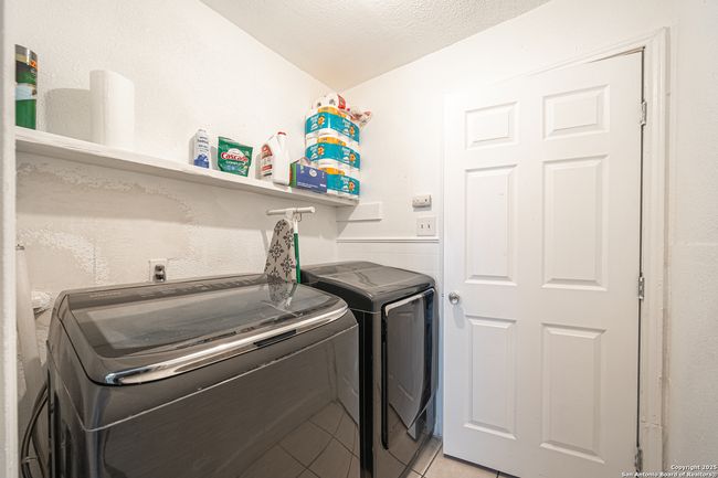 9907 Autumn Vly, House other with 4 bedrooms, 3 bathrooms and null parking in Converse TX | Image 26