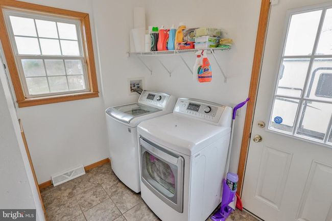 6295 Venture Ct, House other with 4 bedrooms, 4 bathrooms and null parking in Slatington PA | Image 17