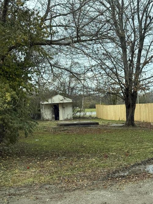 342 N Magnolia St, Harrodsburg, KY, 40330-1132 | Card Image