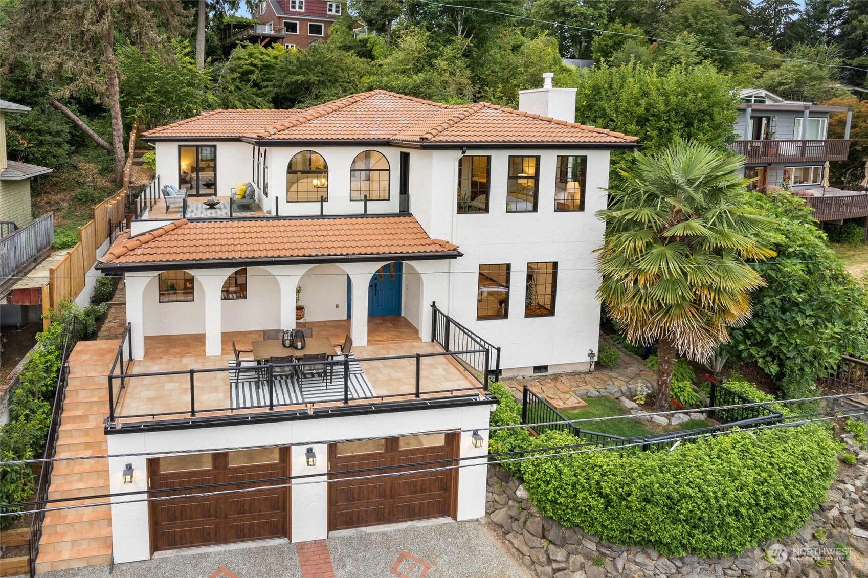 Lakeside Ave, Seattle, WA 98125