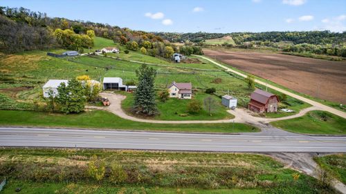 10443 Highway 30 Se, Chatfield, MN, 55923-3308 | Card Image