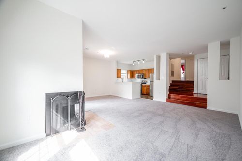 201-275 S Pickett St, ALEXANDRIA, VA, 22304-4737 | Card Image