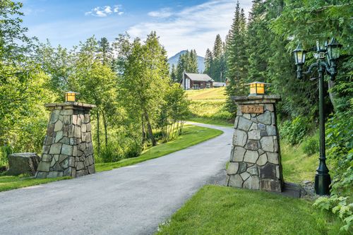 17274 Bull Lake Road, Troy, MT, 59935 | Card Image