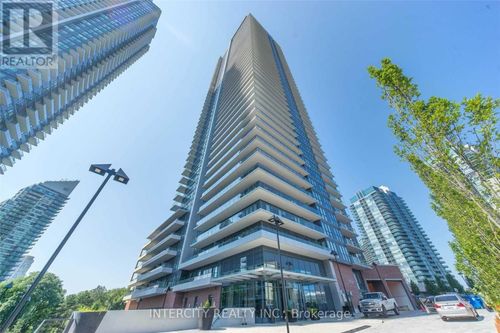 622-10 Park Lawn Rd, Etobicoke, ON, M8V0H9 | Card Image