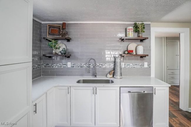 541 Canova Dr, House other with 3 bedrooms, 2 bathrooms and null parking in Coventry Township OH | Image 10