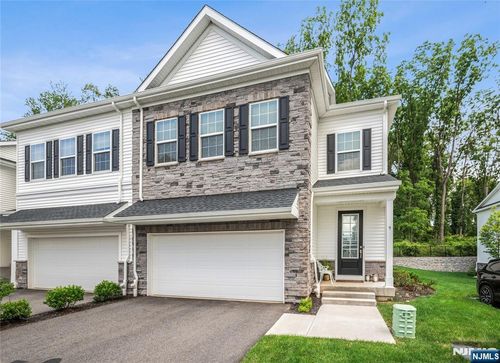 9 Myers Ter, Morris Plains, NJ, 07950-2487 | Card Image