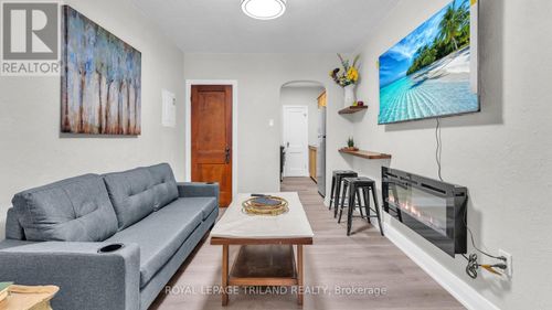1-111 Dundas St, London, ON, N6A1E8 | Card Image