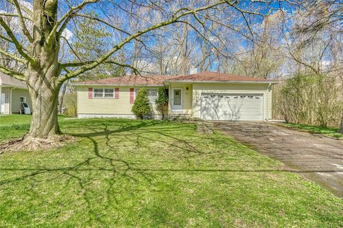 995 Gravel Road, Webster, NY, 14580 | Card Image