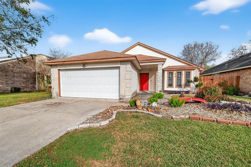 8122 Sandy Glen Ln, Houston, TX, 77071-3634 | Card Image