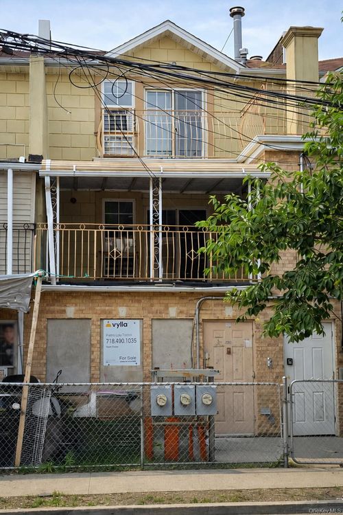 1365 Pinson St, Far Rockaway, NY, 11691-3294 | Card Image