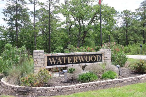 60877 Castle Harbor Ln, Huntsville, TX, 77320 | Card Image