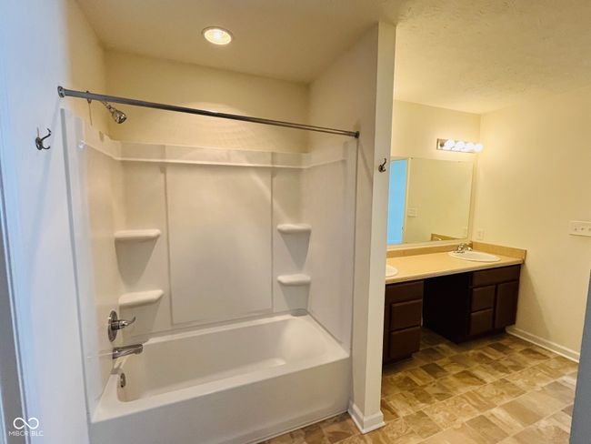 master bathroom | Image 16