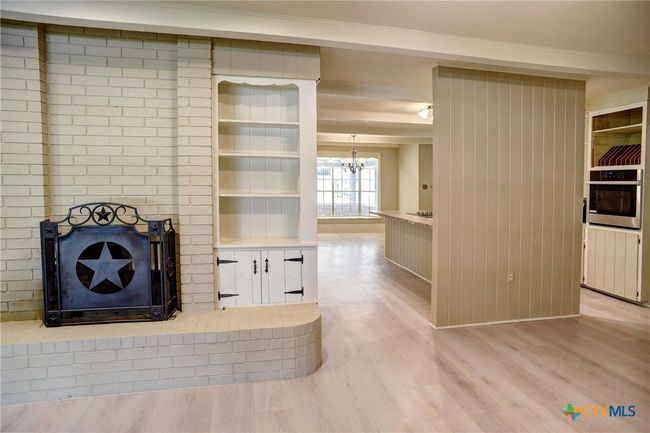 1705 Neuman St, House other with 4 bedrooms, 3 bathrooms and null parking in Gonzales TX | Image 4