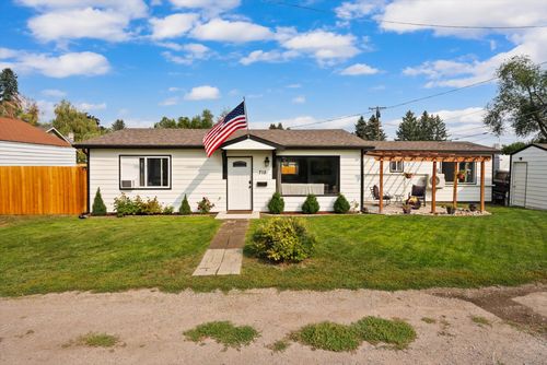 715 8th St E, Kalispell, MT, 59901-5070 | Card Image