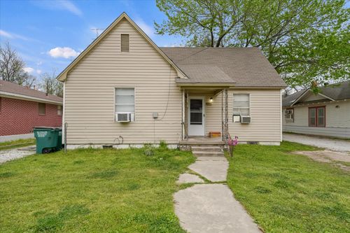 404 S Morris St, Gainesville, TX, 76240-4916 | Card Image