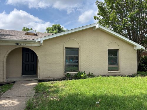 1033 Rockledge Dr, Garland, TX, 75043-5206 | Card Image