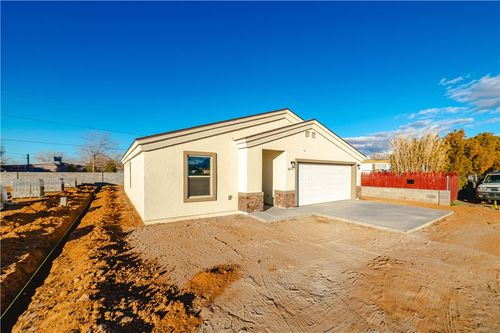 3675 E Ryan Ave, Kingman, AZ, 86409-2243 | Card Image