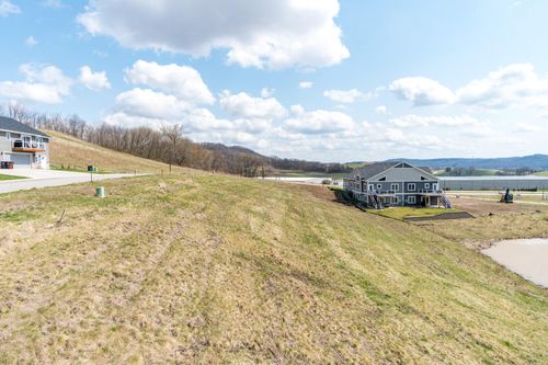 Lot 29 Brooke Elizabeth Dr, Onalaska, WI, 54650-8714 | Card Image