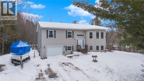 4 Burton Evergreen Dr, Burton, NB, E2V3E7 | Card Image