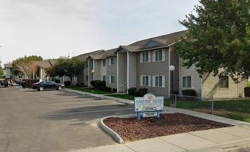 1181 Grandridge Rd, GRANDVIEW, WA, 98930-9695 | Card Image