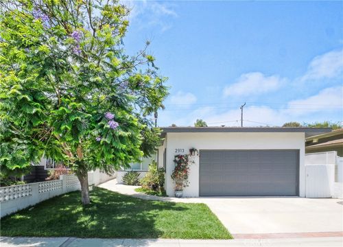 2913 Pacific Ave, Manhattan Beach, CA, 90266-2343 | Card Image
