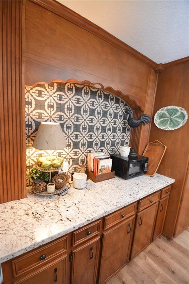 5117 Glenvalley Dr, House other with 3 bedrooms, 2 bathrooms and null parking in La Porte TX | Image 5