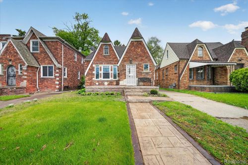 17317 Washburn St, Detroit, MI, 48221-2440 | Card Image
