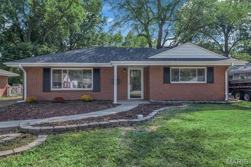 940 Harrison St, Florissant, MO, 63031-5714 | Card Image