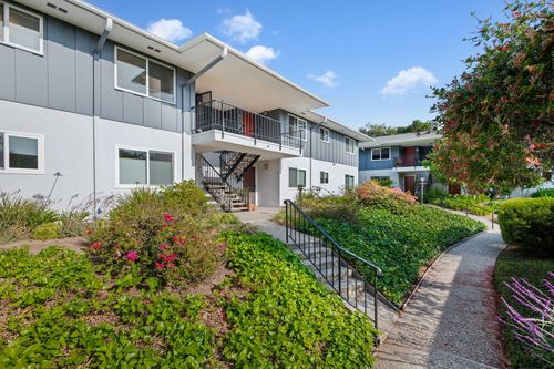15-3639 San Remo Dr, SANTA BARBARA, CA, 93105-2569 | Card Image