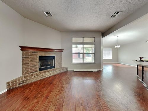 516 Eastridge Drive, Yukon, OK, 73099 | Card Image