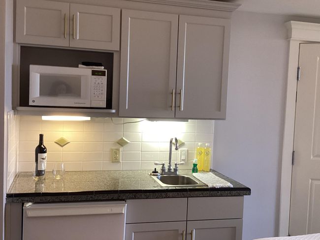 Kitchenette | Image 7