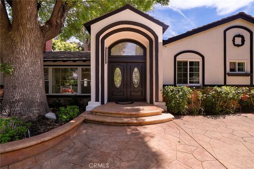 4428 Saugus Ave, Sherman Oaks, CA, 91403-4035 | Card Image