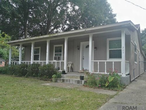 208 Hazelnut St, Denham Springs, LA, 70726-4354 | Card Image