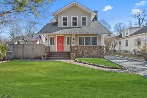 116 Mountain Ave, North Caldwell, NJ, 07006-3911 | Card Image