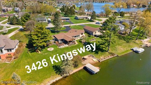 3426 Kingsway Dr, Highland, MI, 48356-1840 | Card Image